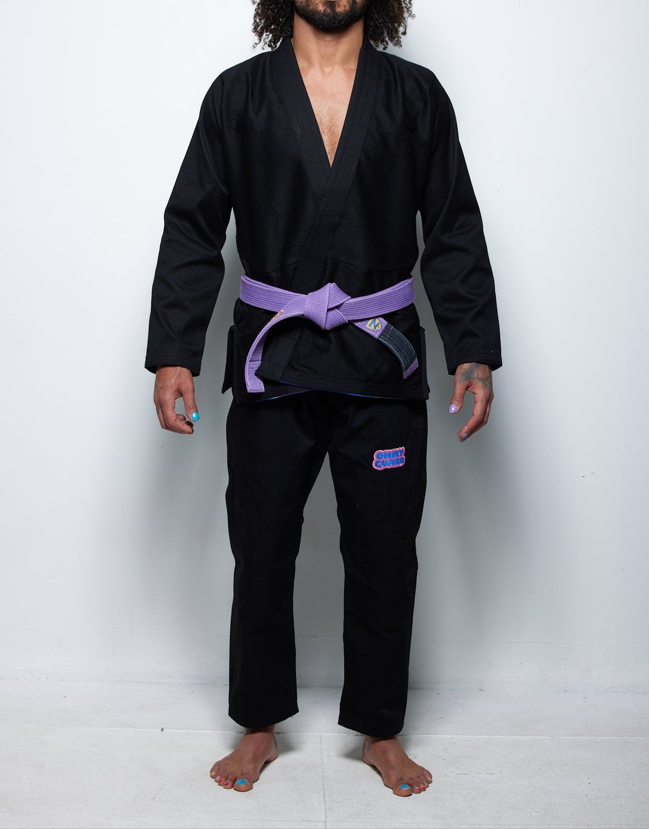 Unisex Kimono – Alien Reading Newspaper